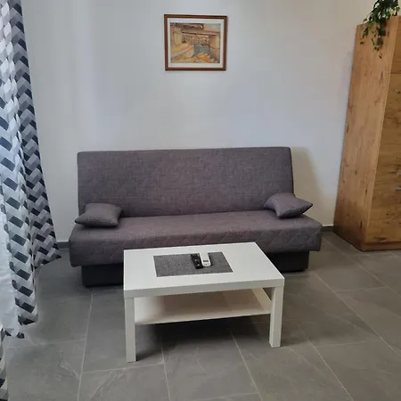 Navis Apartment